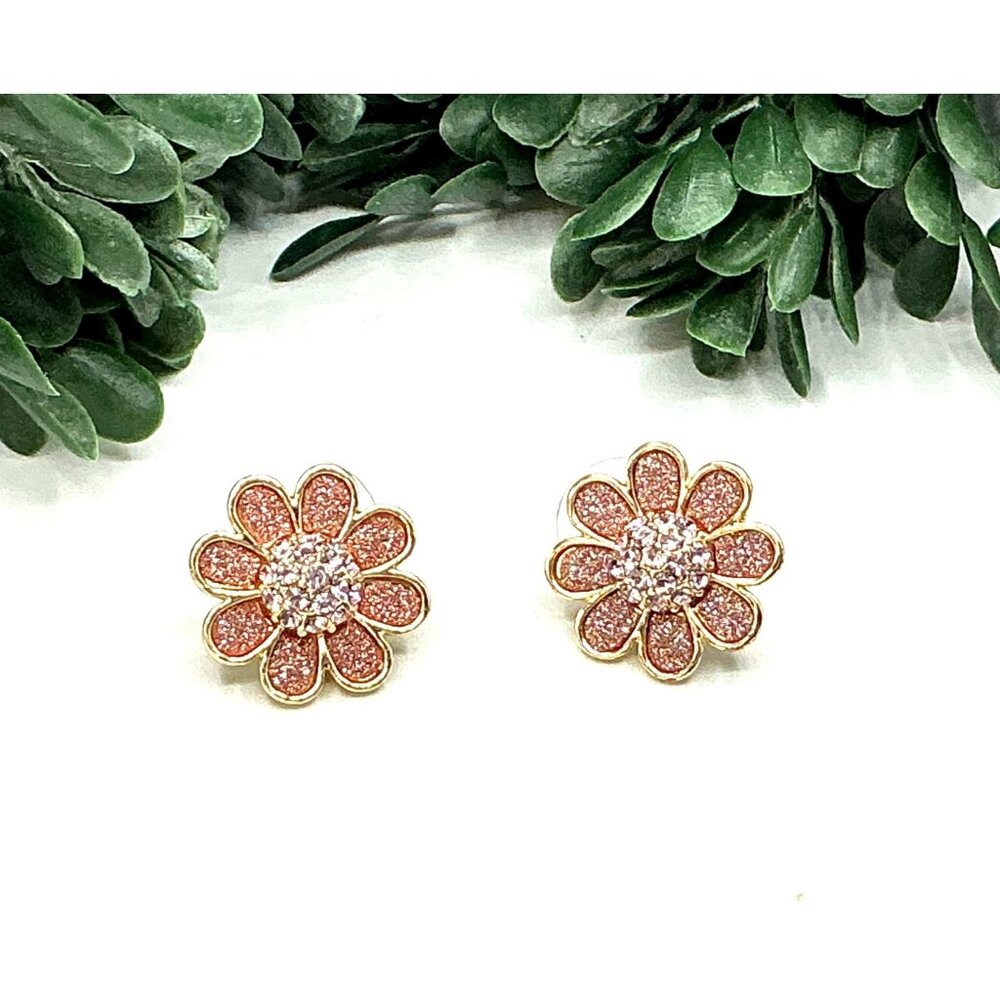 Pink Blush Shimmer Daisy Flower Stud Earrings With Gold-Tone Accents and Clear R